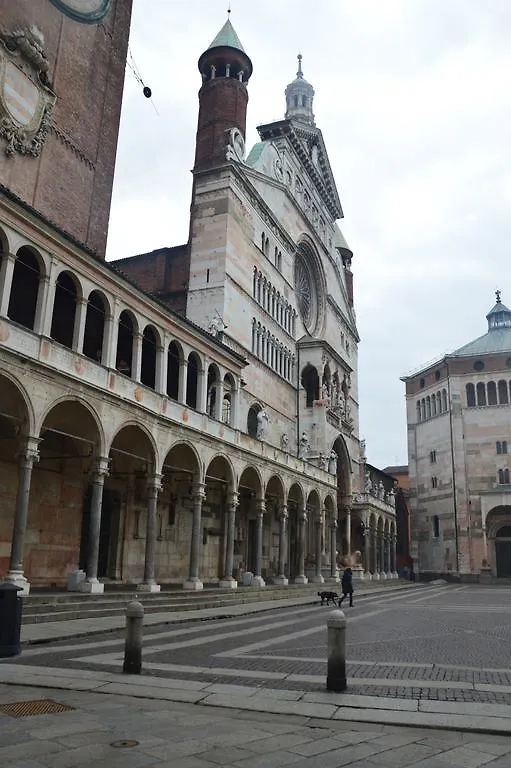 Hotel Duomo Cremona 3*,